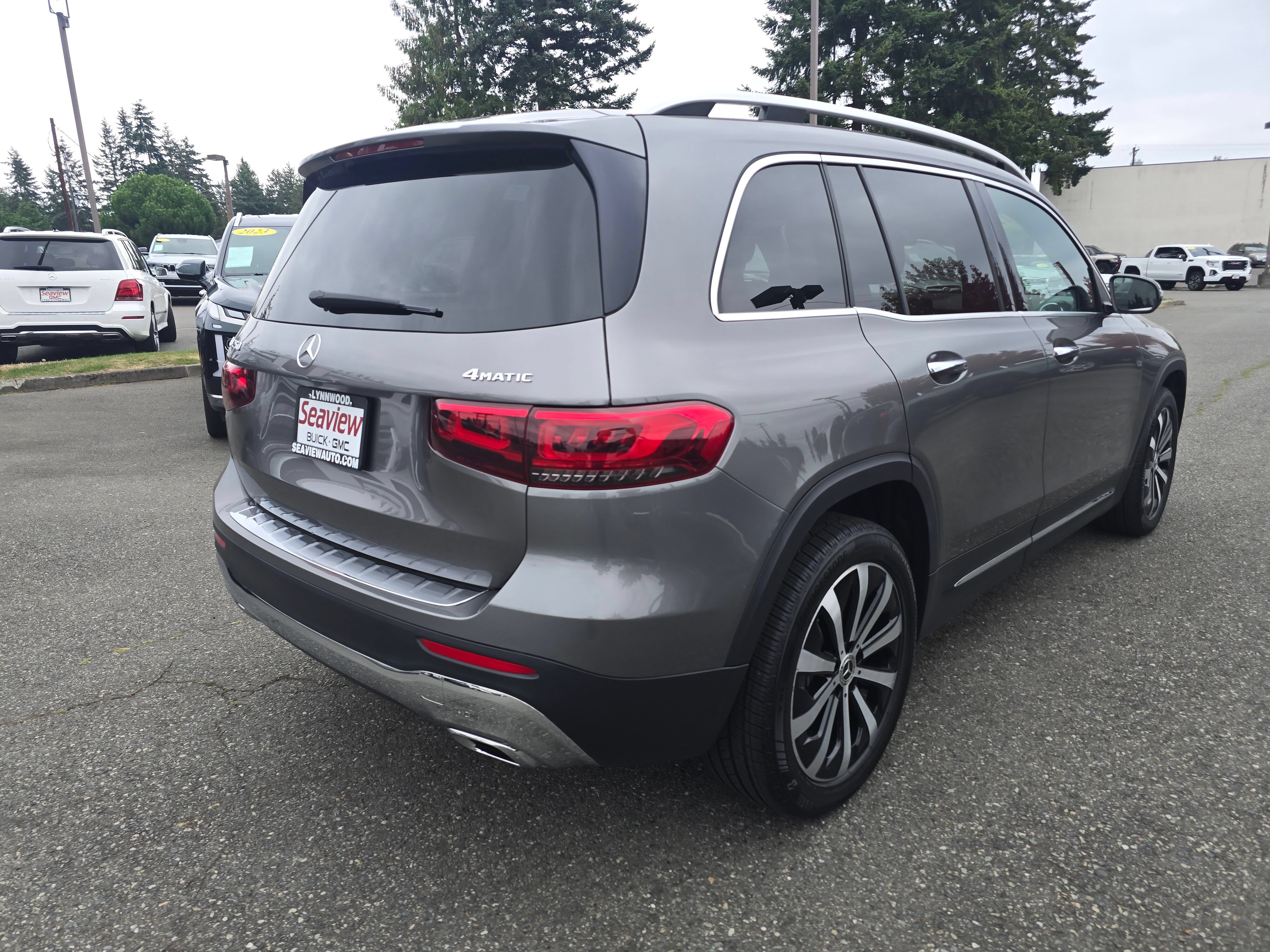 Used 2022 Mercedes-Benz GLB 250 4MATIC image 7