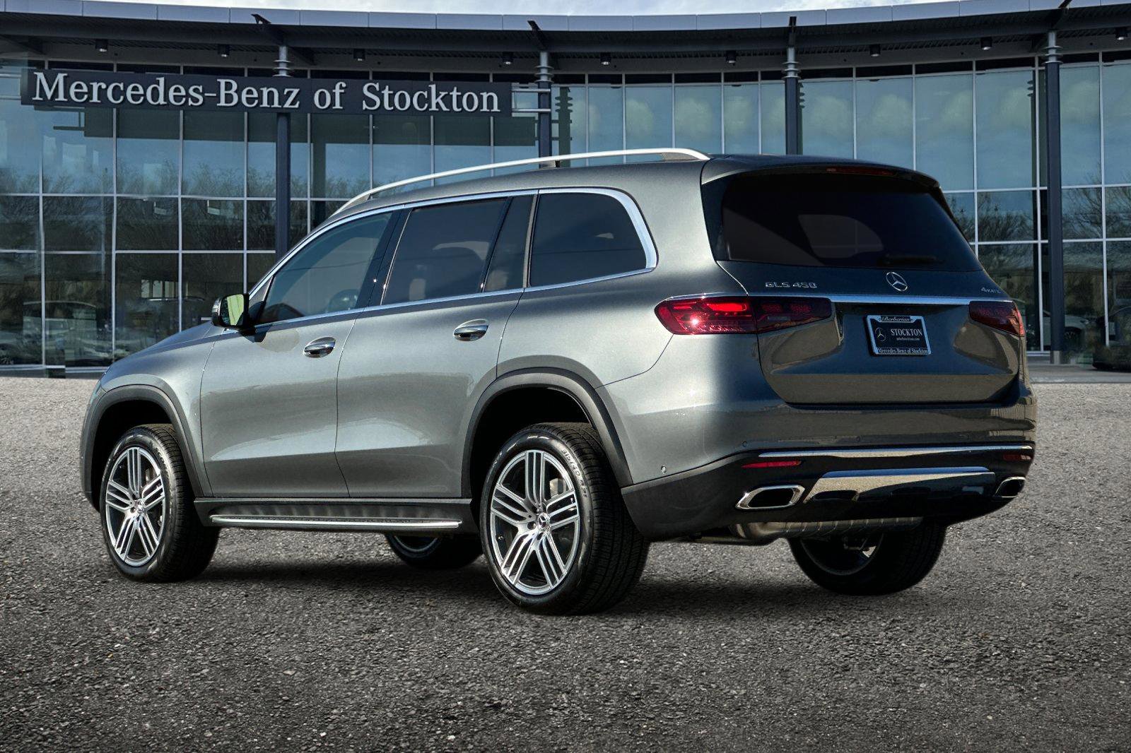 New 2026 Mercedes-Benz GLS 450 4MATIC image 6