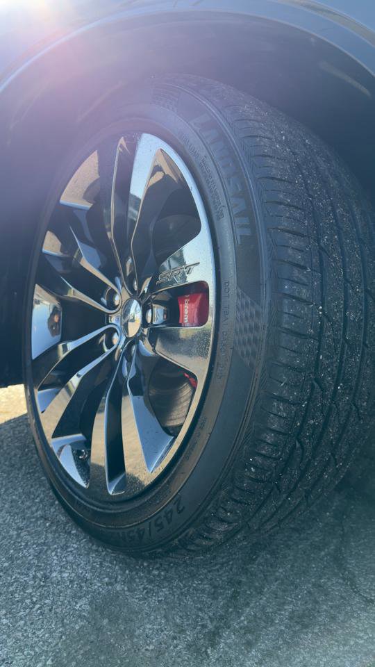 Used 2014 Dodge Challenger SRT8 w/ Harman/Kardon Audio Group image 7