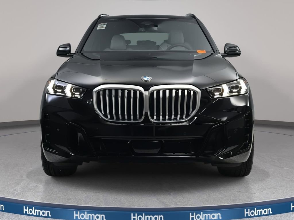 New 2026 BMW X5 xDrive40i w/ M Sport Package image 2