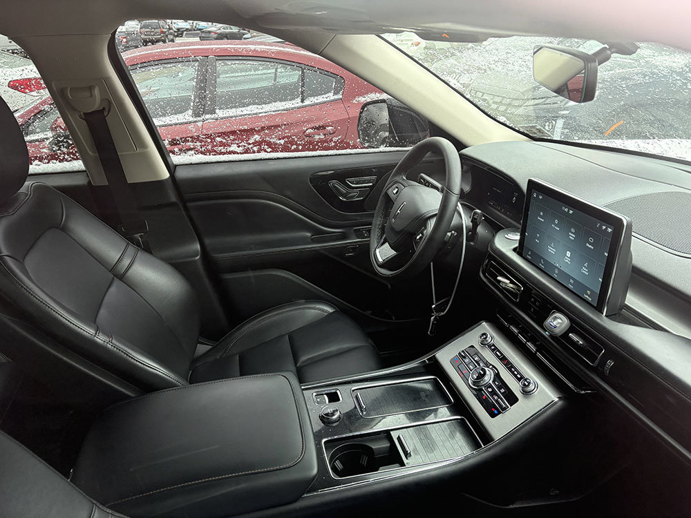 Used 2022 Lincoln Aviator AWD w/ Premium Package image 5
