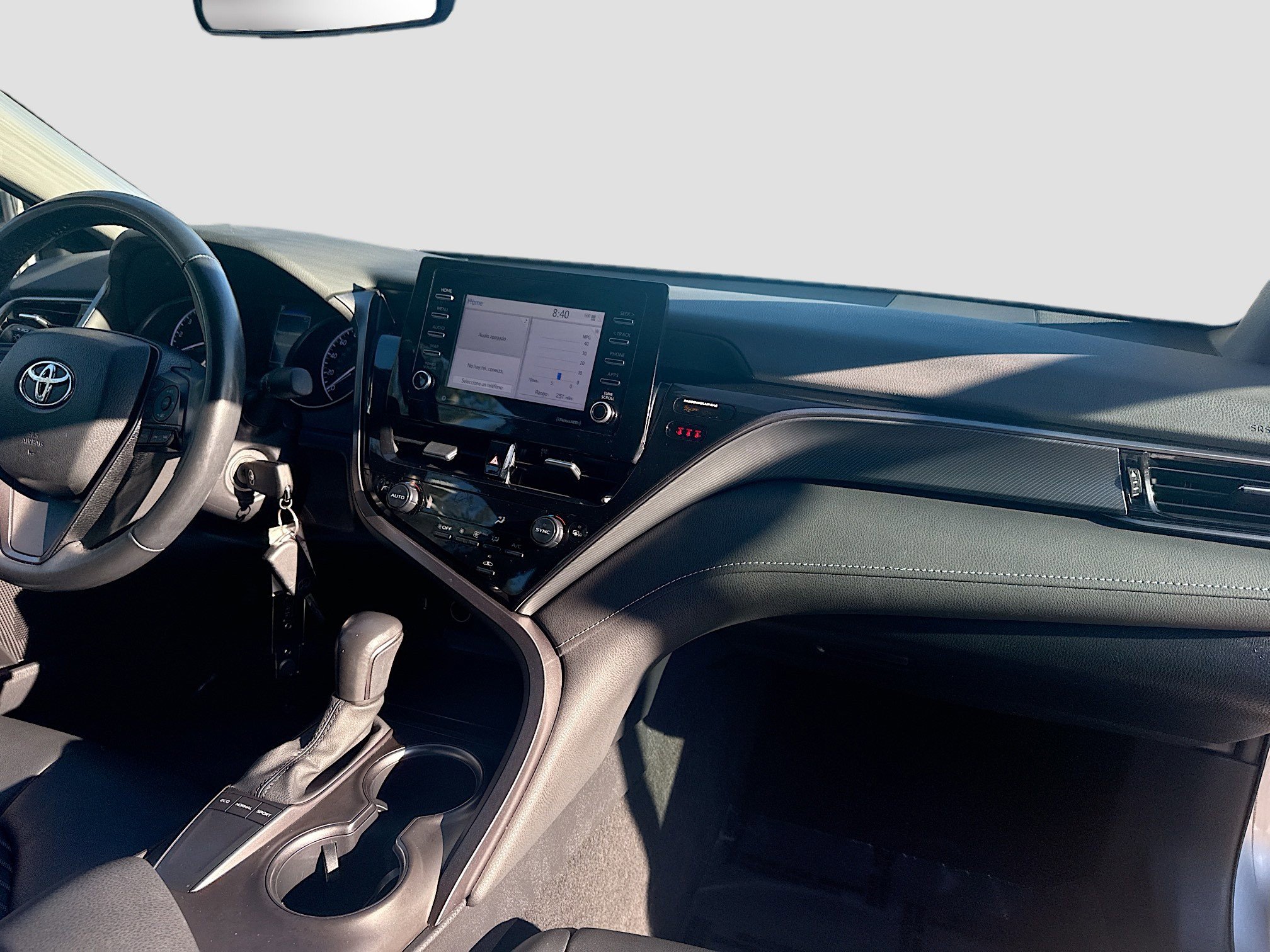 Used 2023 Toyota Camry SE image 29