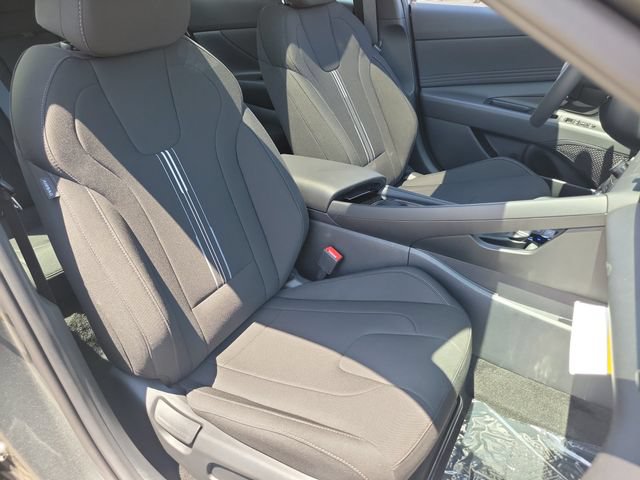 New 2026 Hyundai Elantra SEL Sport Premium FWD image 21