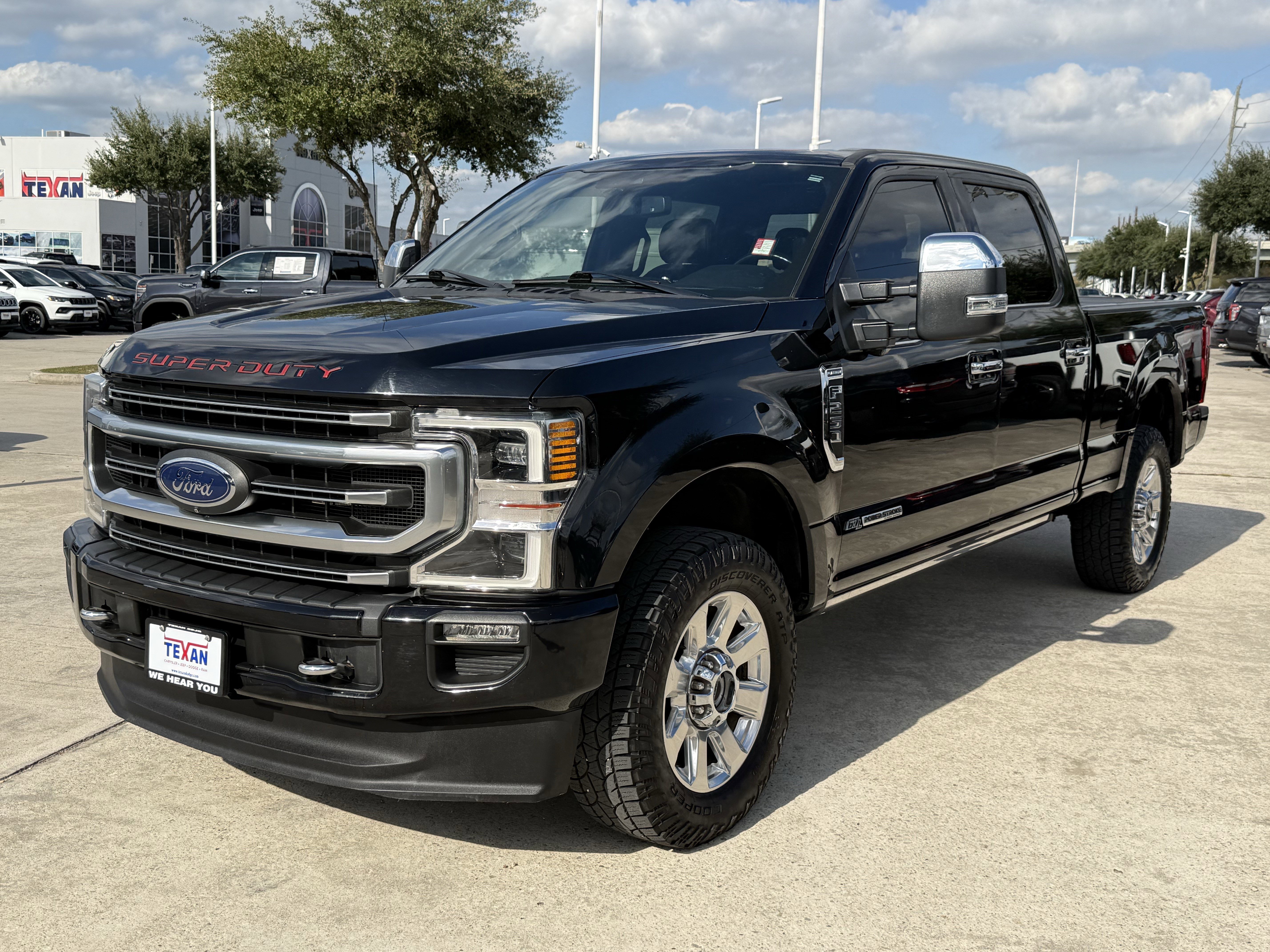 Used 2021 Ford F250 Platinum w/ FX4 Off-Road Package image 9