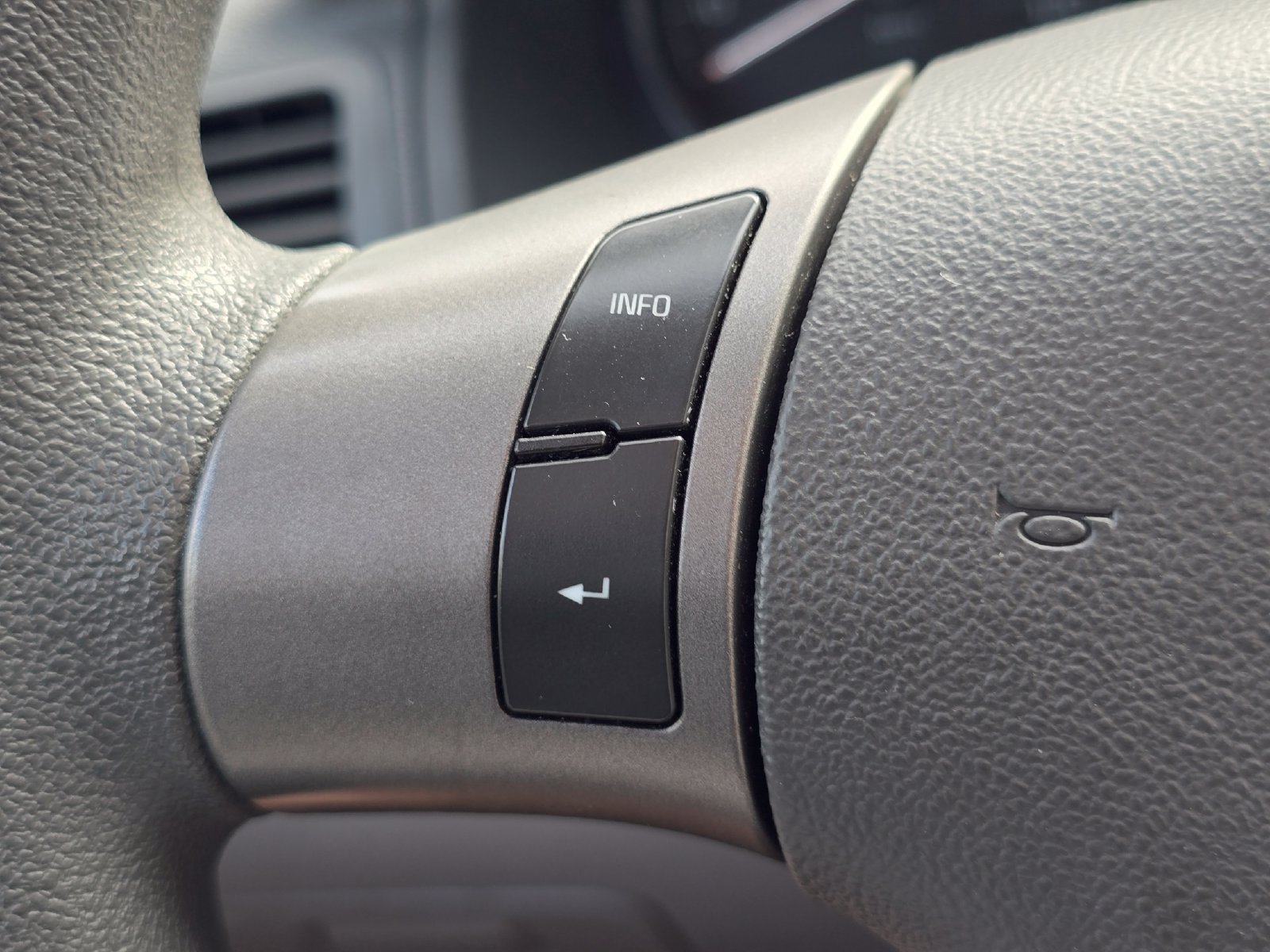 Used 2007 Chevrolet Cobalt LT FWD image 28