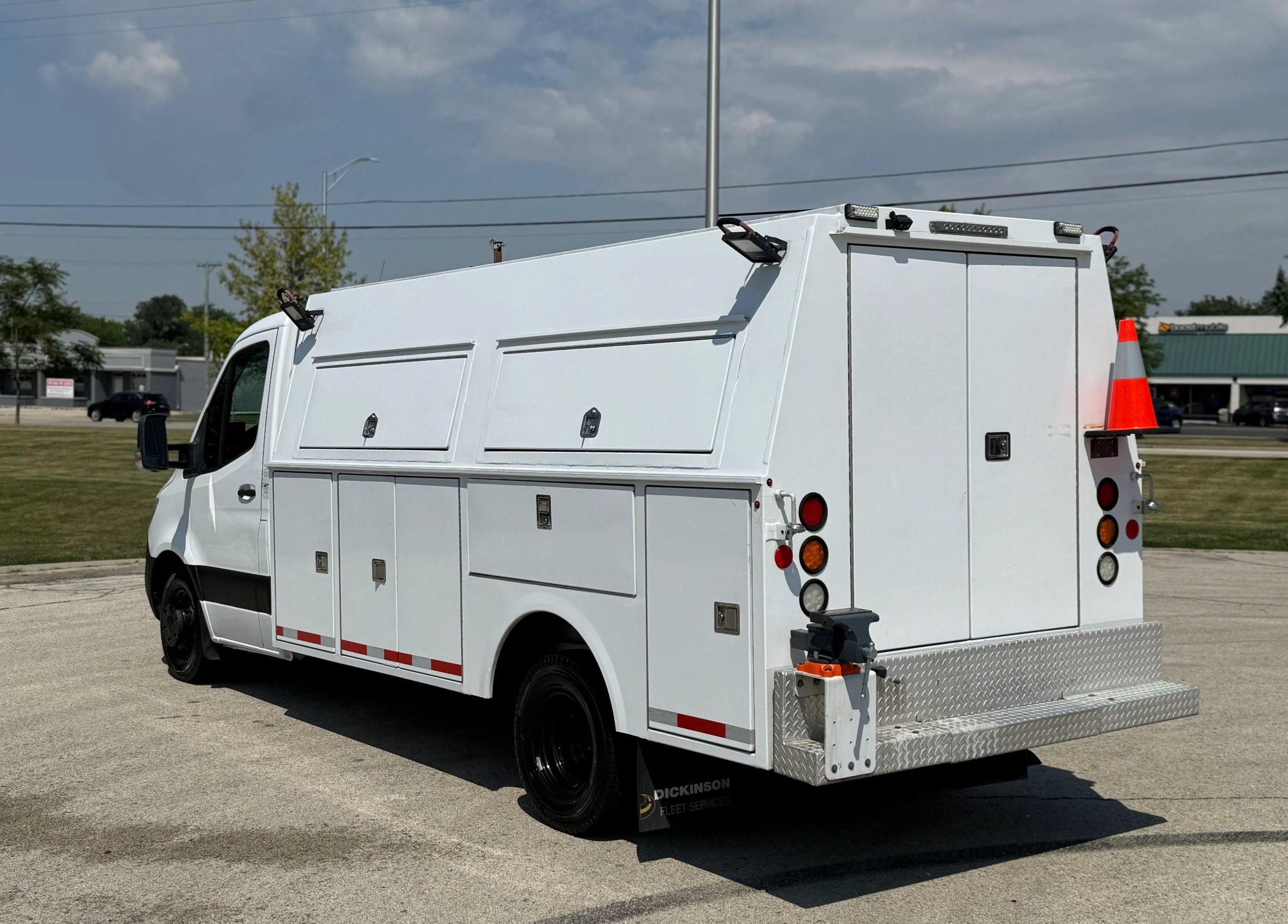 Used 2019 Freightliner Sprinter 3500 w/ Premium Package RWD image 6