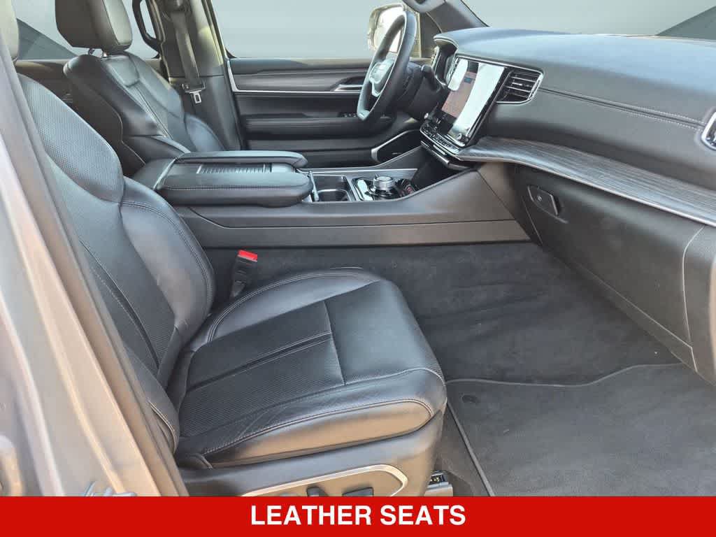 Used 2024 Jeep Wagoneer Series II w/ Flexible Seating Group AWD/4WD image 21