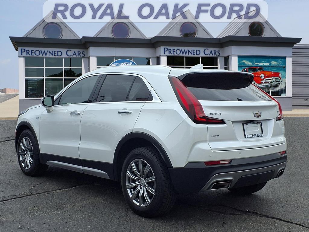 Used 2021 Cadillac XT4 Premium Luxury w/ Cold Weather Package image 2