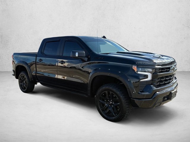 Used 2025 Chevrolet Silverado 1500 LT Trail Boss w/ LT Trail Boss Premium Package AWD/4WD image 3