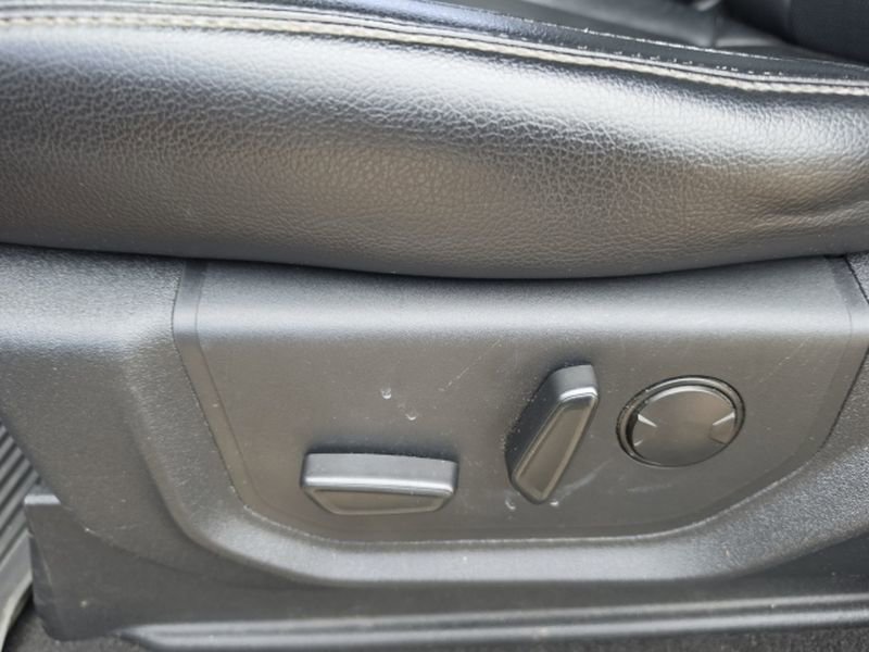 Used 2019 Ford F150 Lariat AWD/4WD image 10