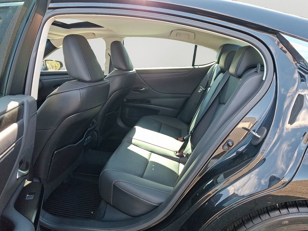 Used 2023 Lexus ES 350 w/ Premium Package image 8