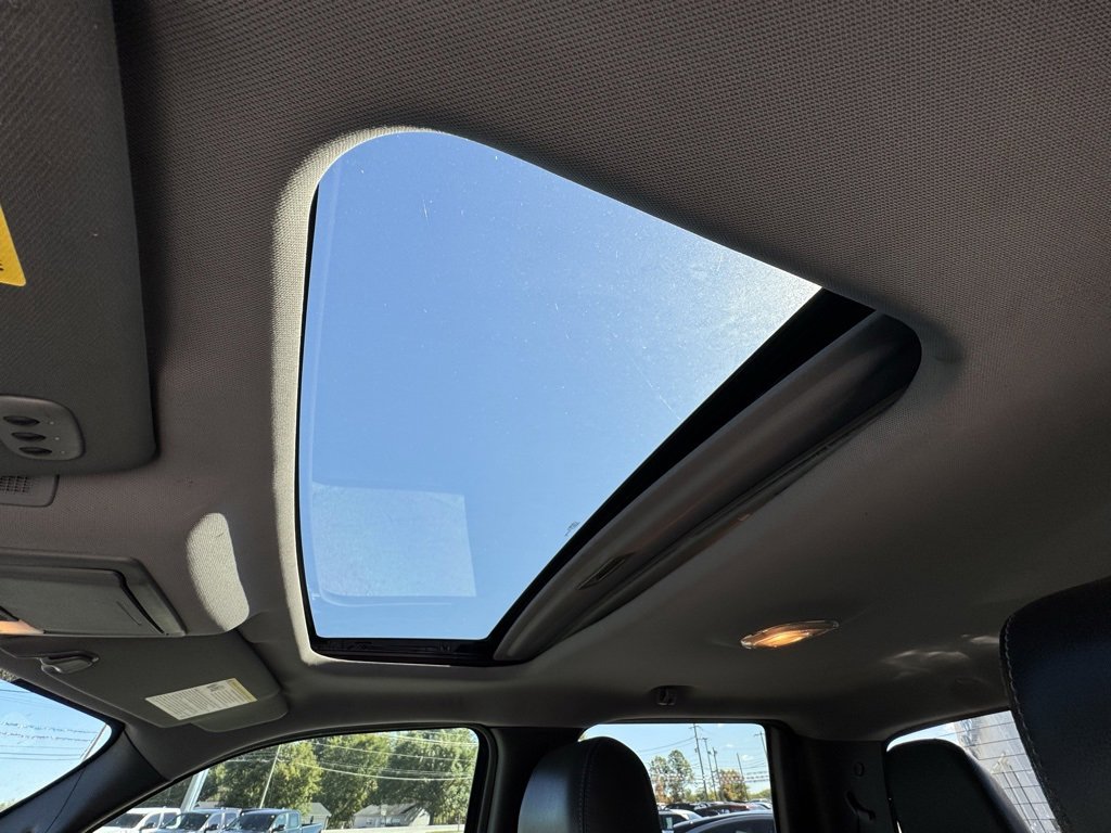 Used 2012 Ford F150 Lariat w/ Lariat Chrome Pkg image 28