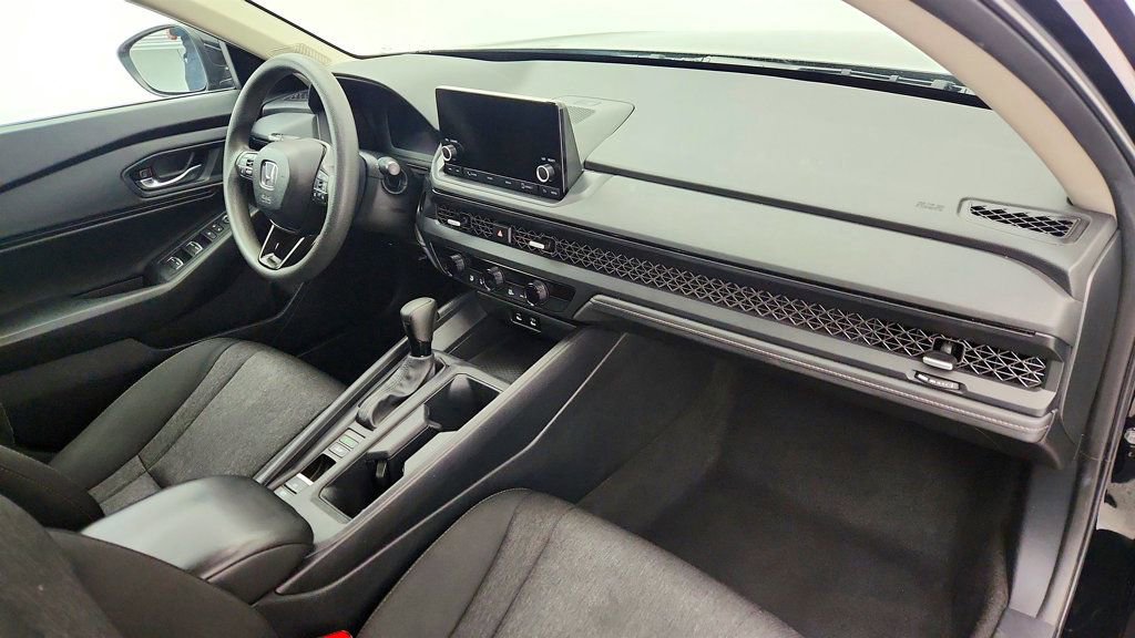 Used 2023 Honda Accord EX image 24