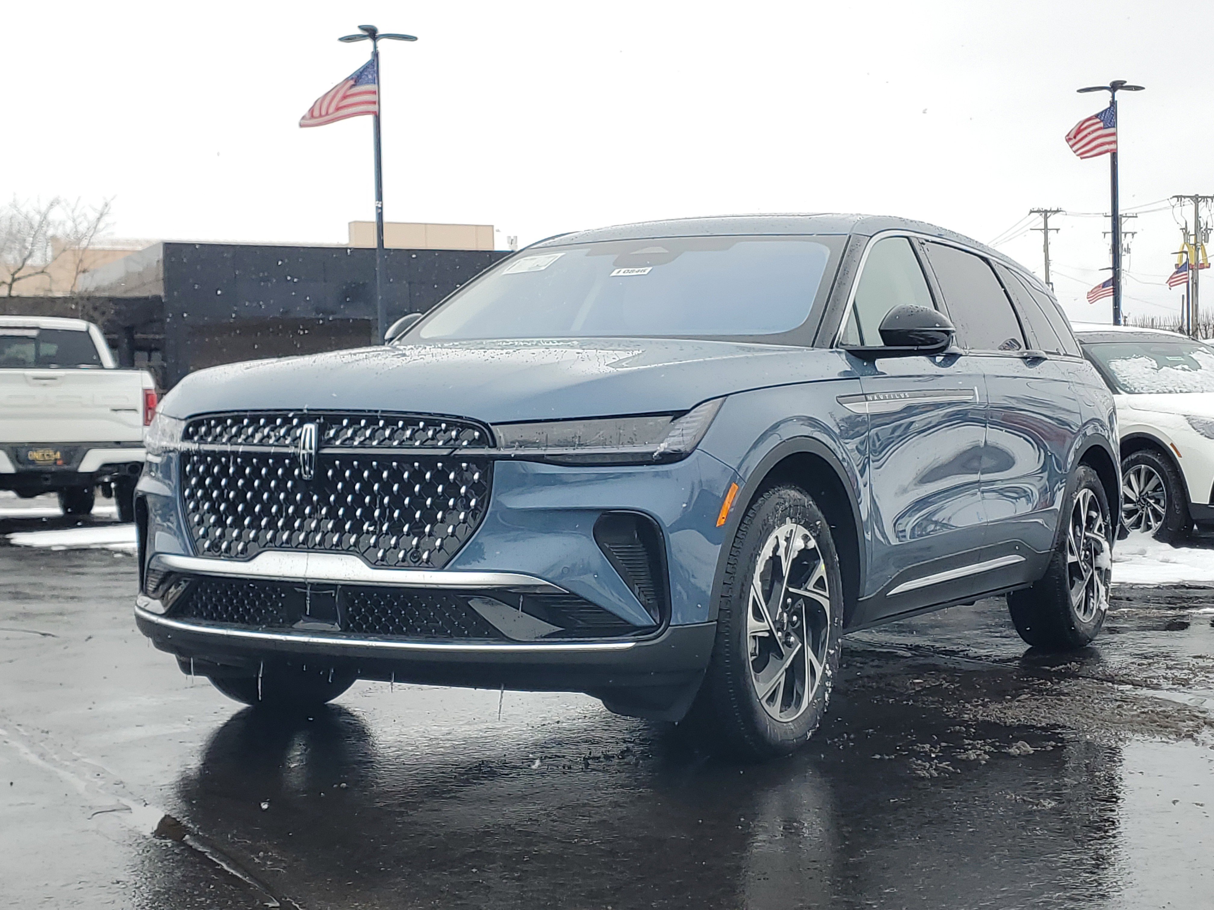 New 2026 Lincoln Nautilus Premier w/ Equipment Group 102A image 2