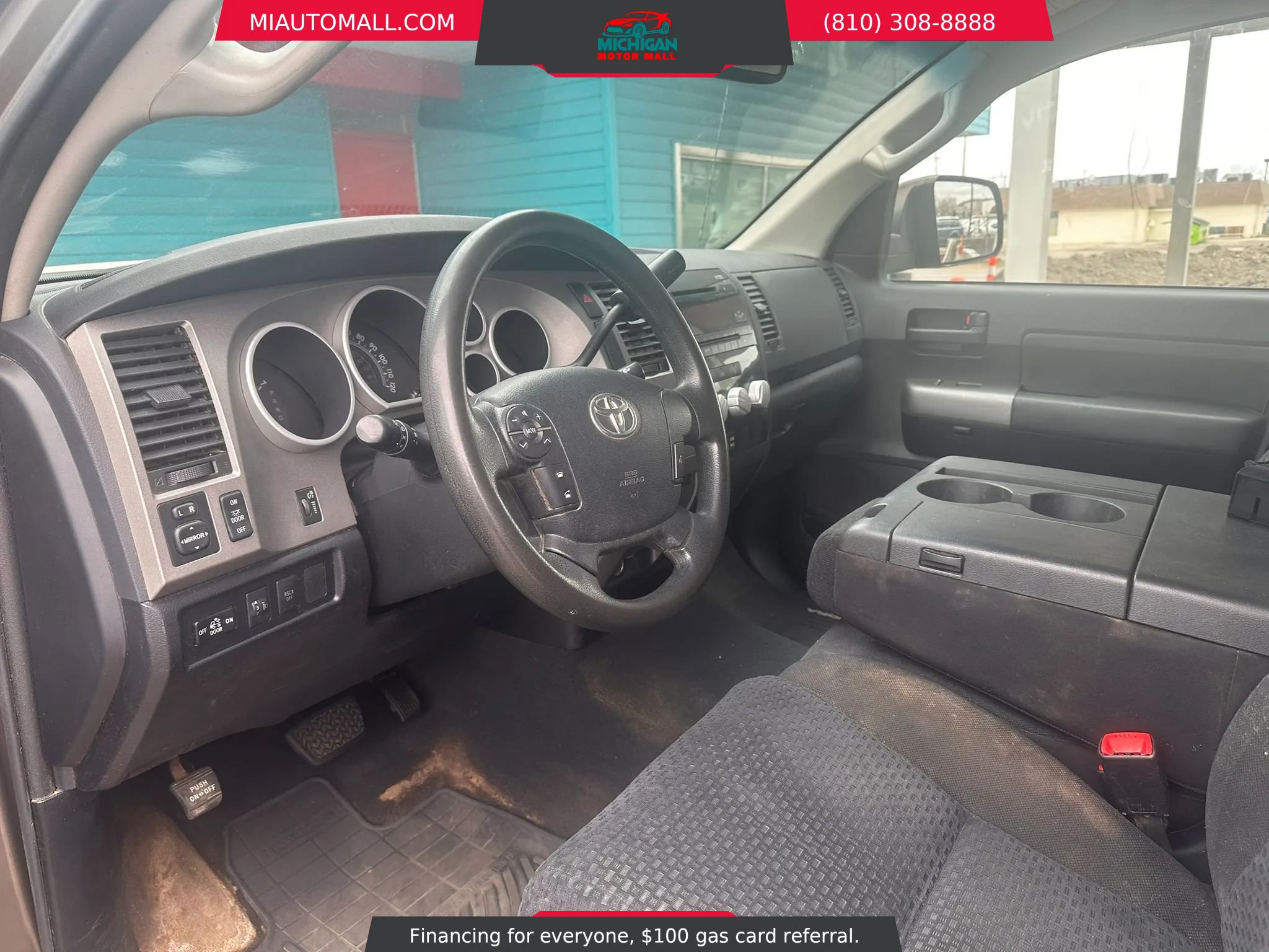 Used 2013 Toyota Tundra 4x4 CrewMax w/ Tow Pkg image 9