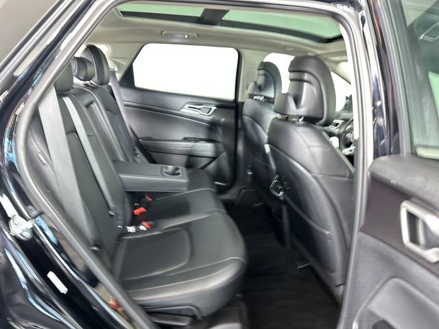 Used 2025 Kia Sportage EX w/ Premium Package FWD image 27
