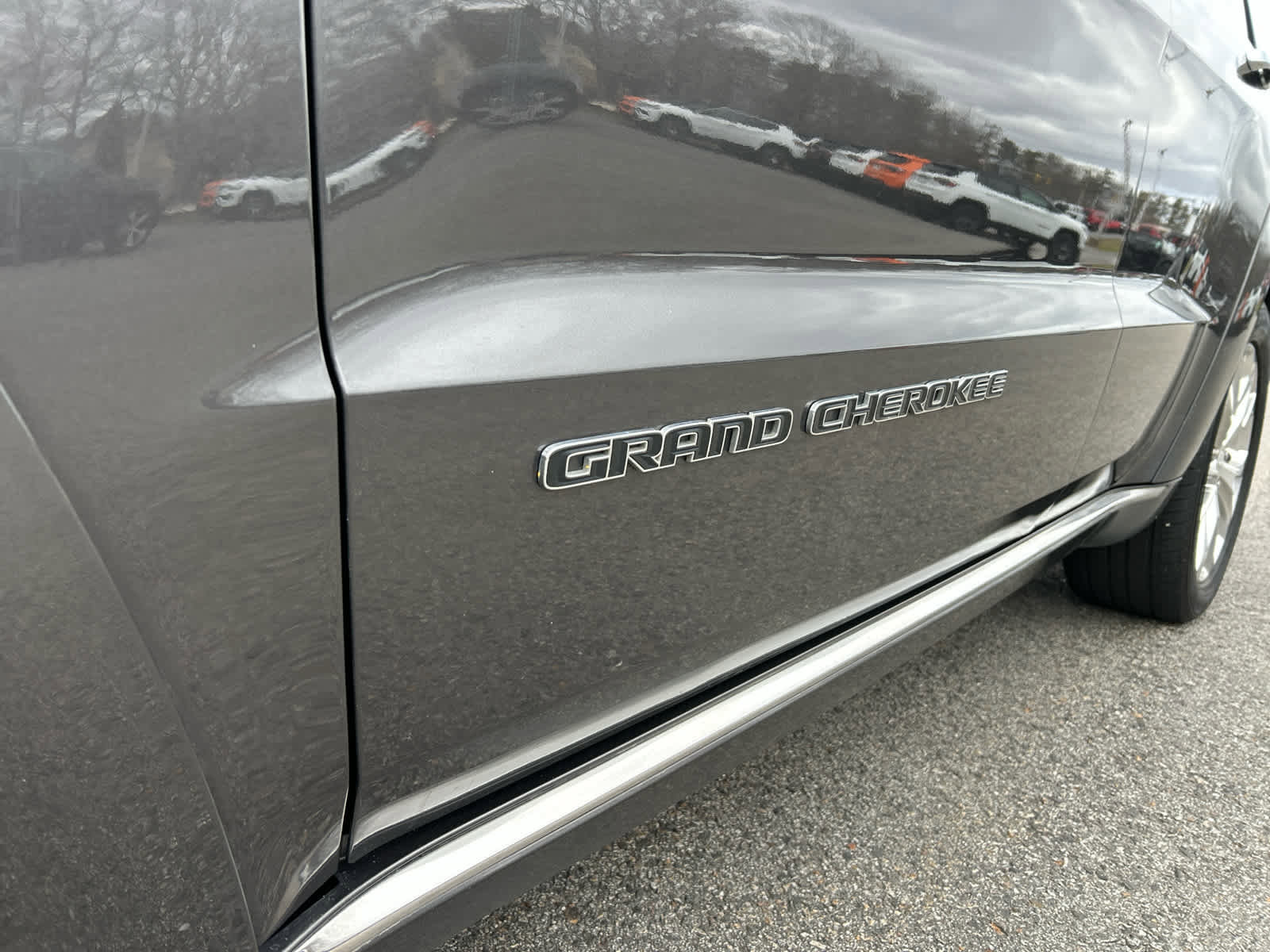 Used 2019 Jeep Grand Cherokee Summit image 16