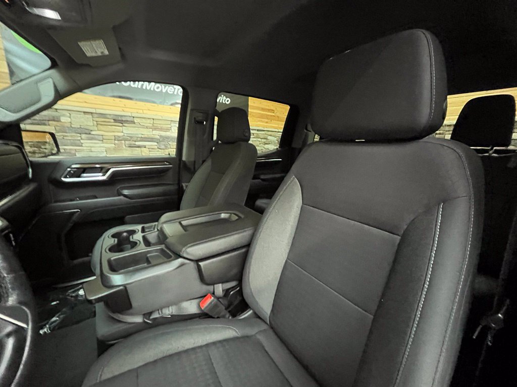 Used 2022 Chevrolet Silverado 1500 LT AWD/4WD image 18
