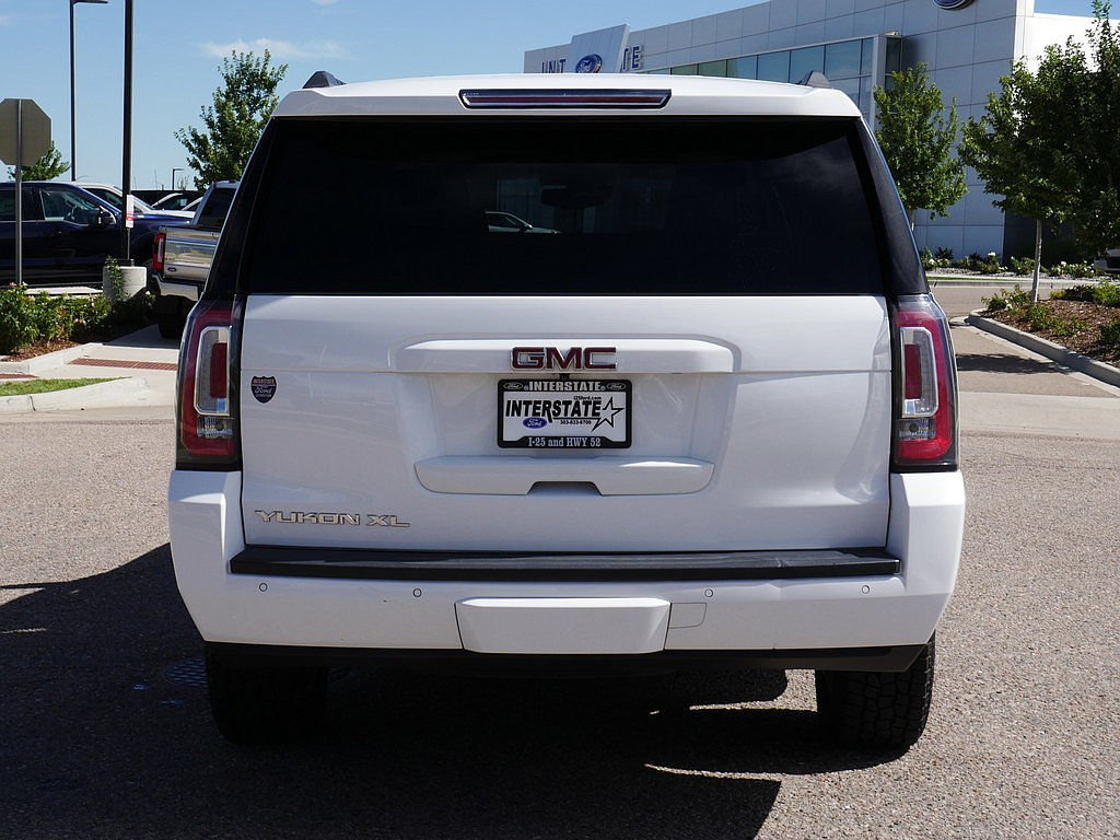 Used 2019 GMC Yukon XL SLT w/ Open Road Package AWD/4WD image 4