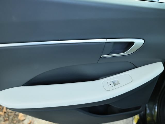 Certified 2025 Hyundai Sonata SEL FWD image 24