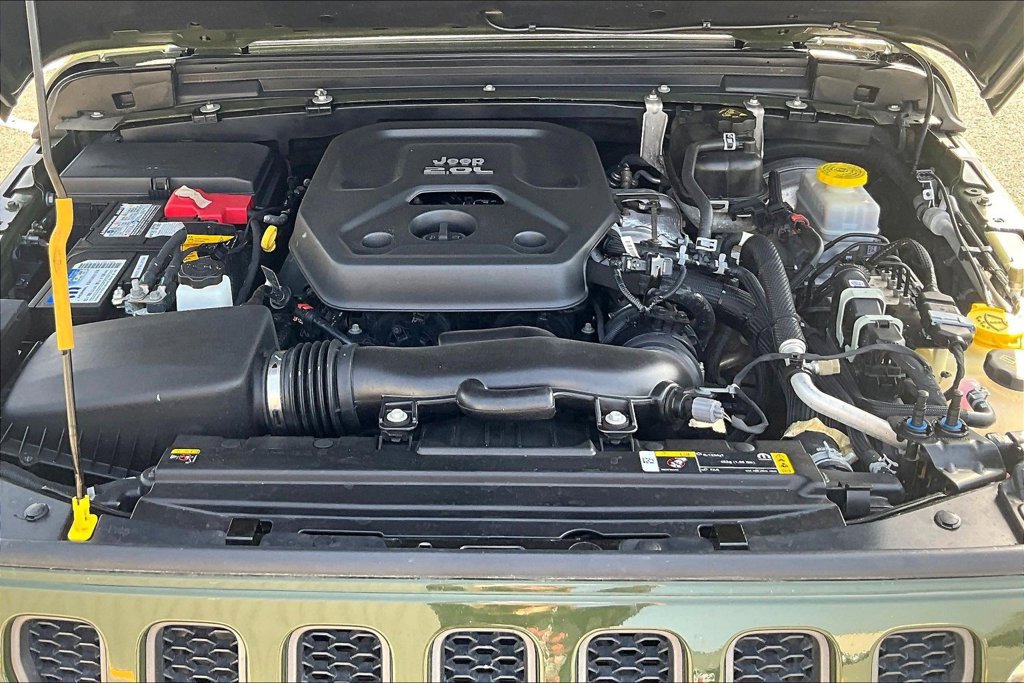 Used 2021 Jeep Wrangler Unlimited Sport AWD/4WD image 9