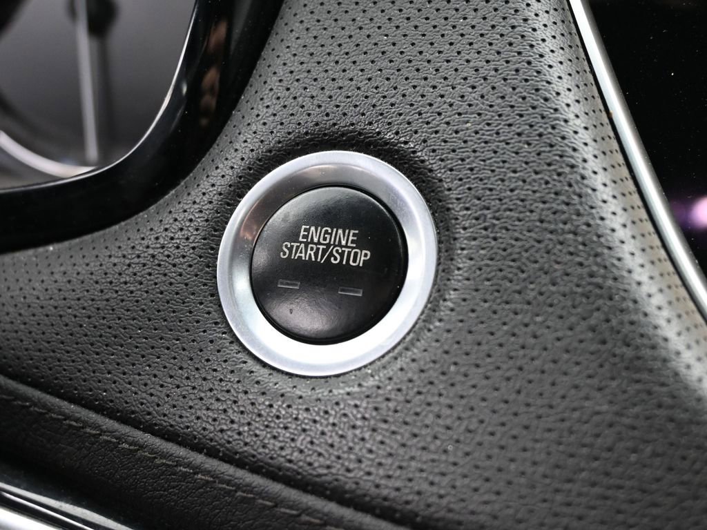 Used 2022 Cadillac XT5 Premium Luxury image 15