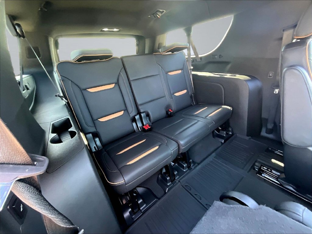 Used 2022 GMC Yukon XL AT4 AWD/4WD image 28