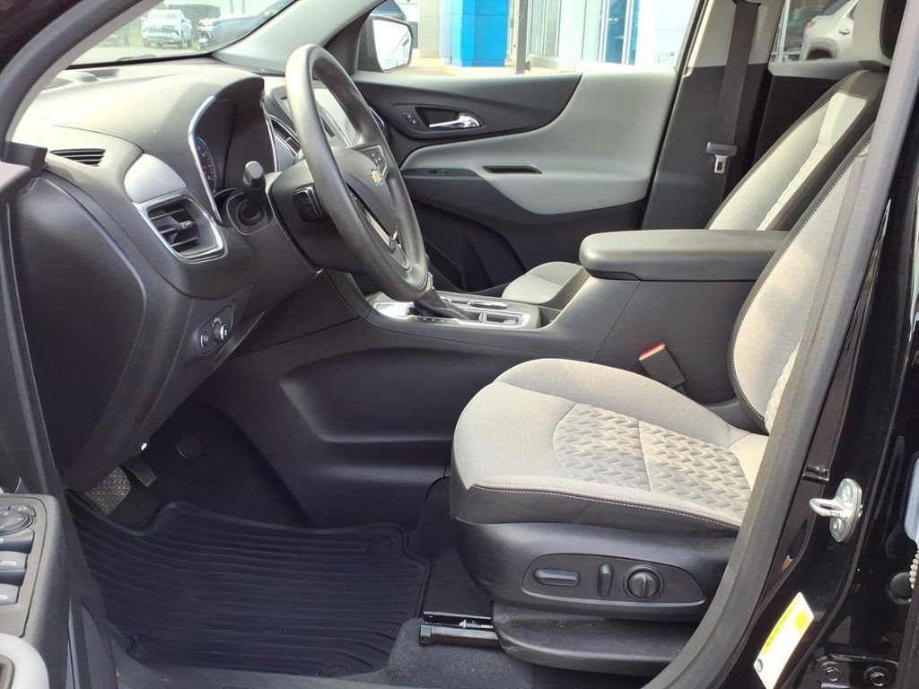 Certified 2024 Chevrolet Equinox LS w/ LS Convenience Package FWD image 20