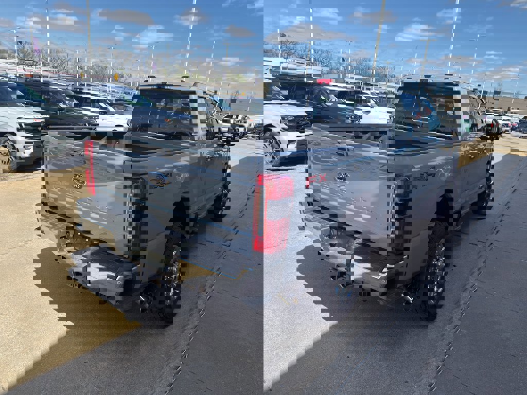 Used 2026 Ford F350 Lariat w/ Lariat Ultimate Package image 6