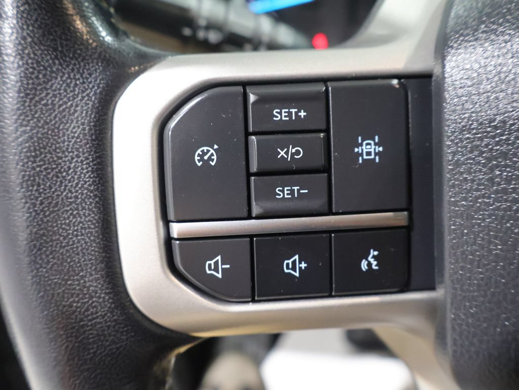 Used 2023 Ford Expedition XLT AWD/4WD image 34