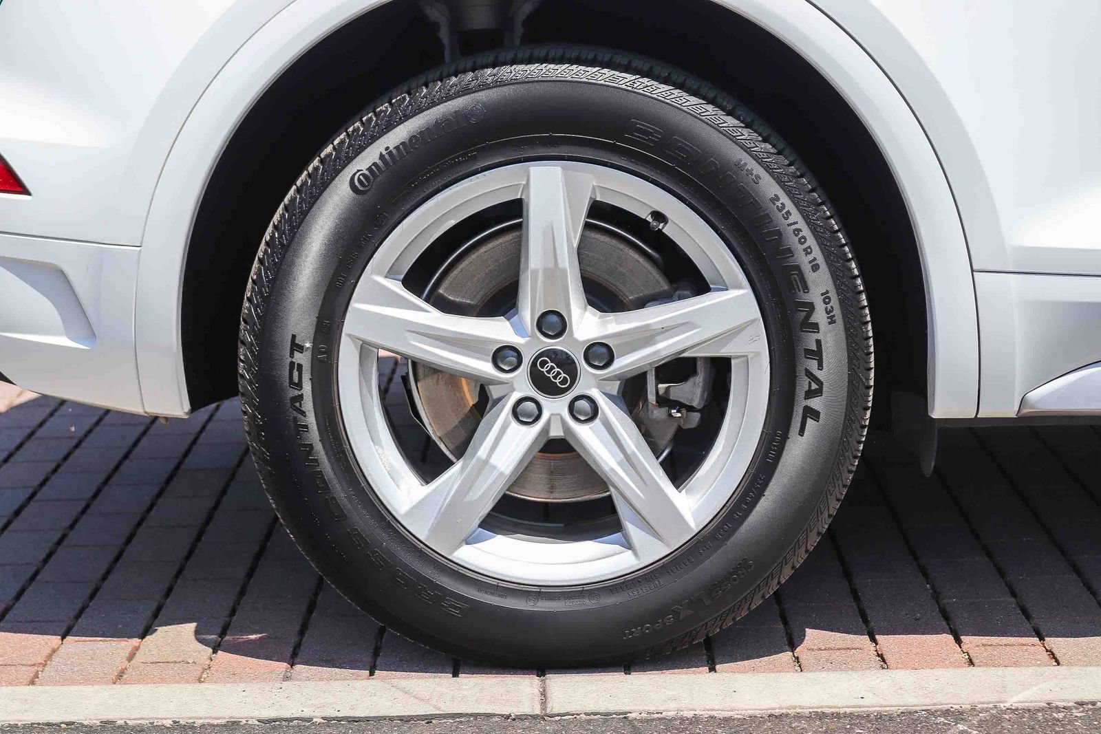 Certified 2023 Audi Q5 Premium AWD/4WD image 9