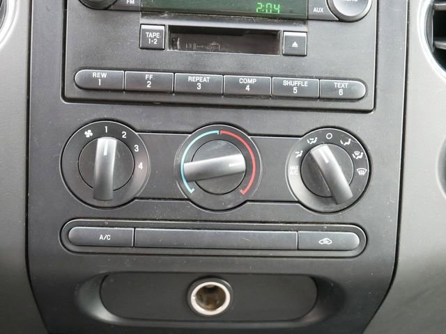 Used 2005 Ford F150 XLT image 28