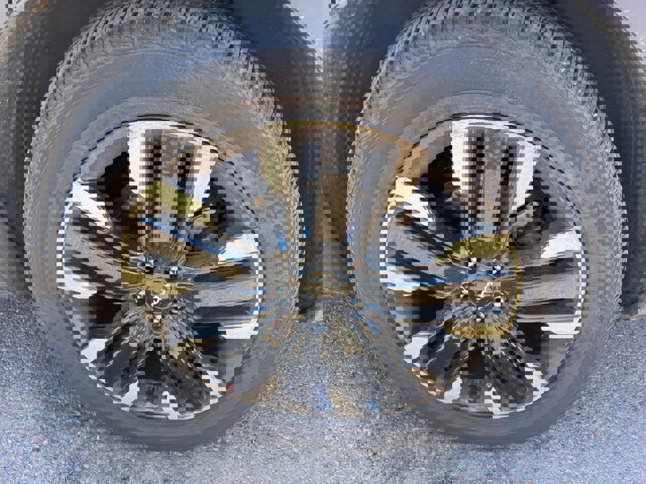 Used 2024 Kia Telluride SX Prestige w/ Towing Package image 8