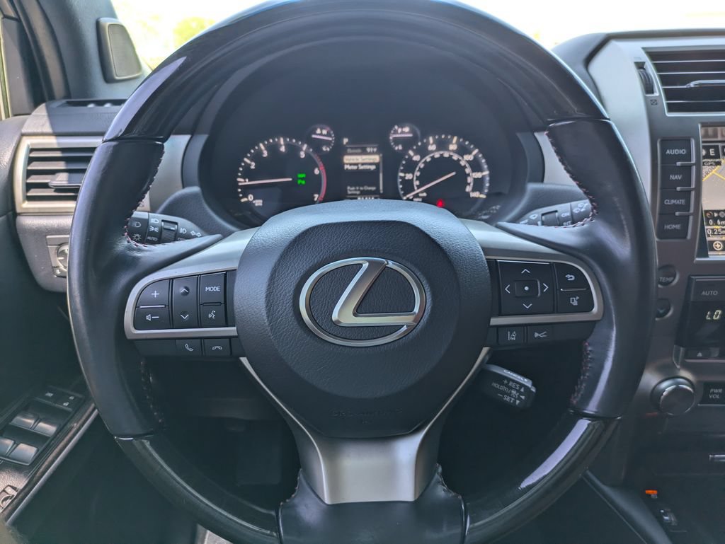 Used 2020 Lexus GX 460 Premium w/ Premium Package AWD/4WD image 28