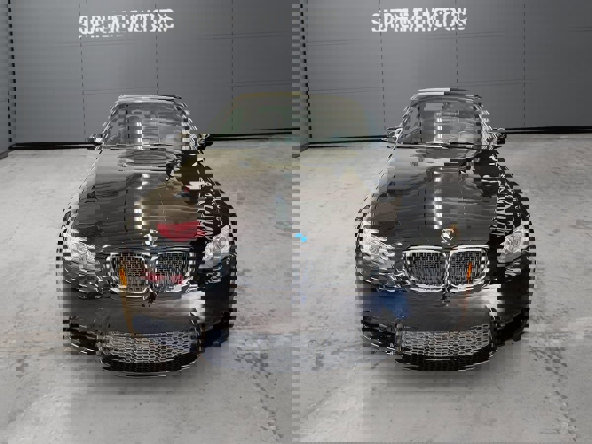 Used 2011 BMW M3 Convertible image 10