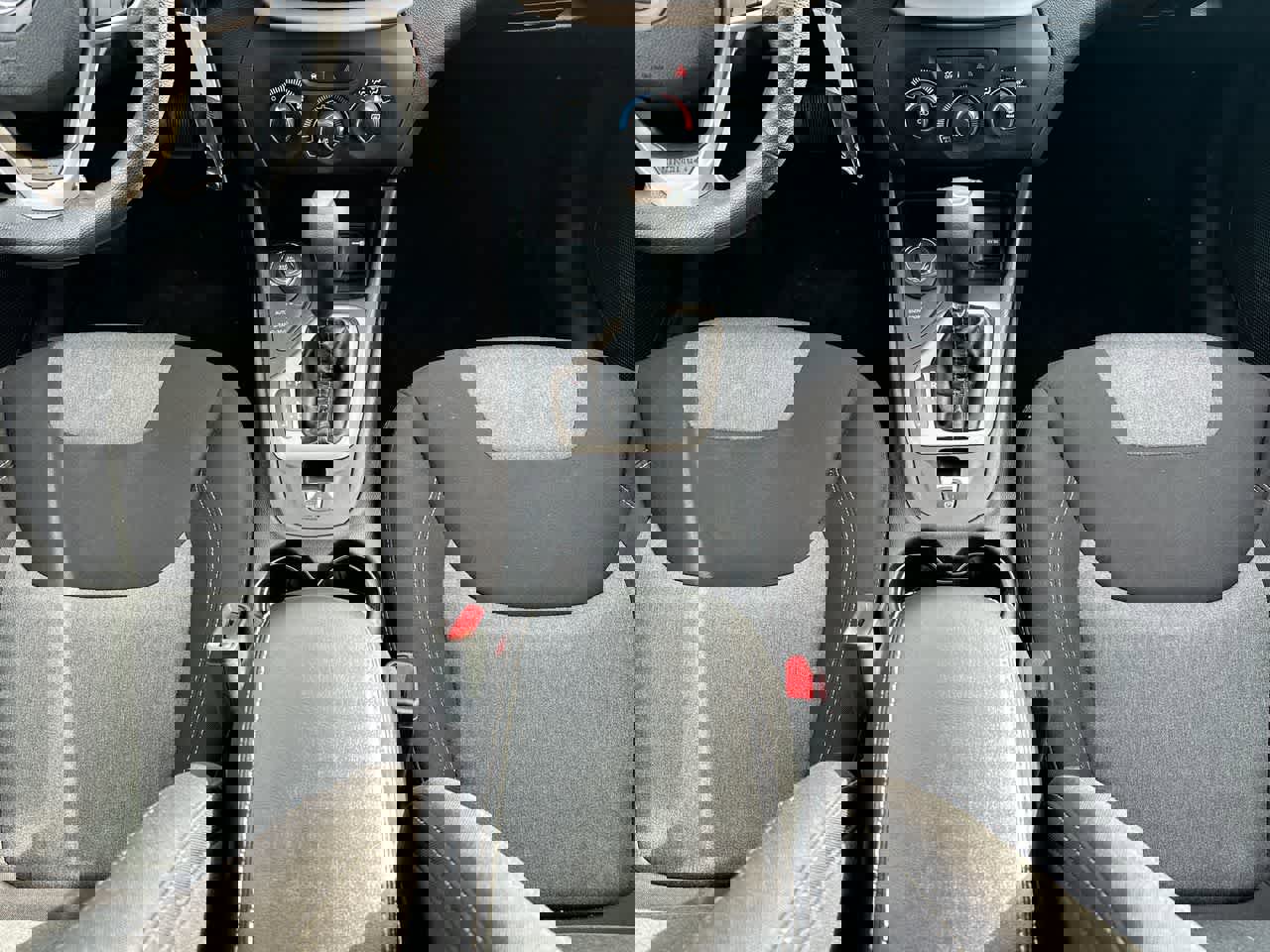 Used 2017 Jeep Cherokee Sport image 30