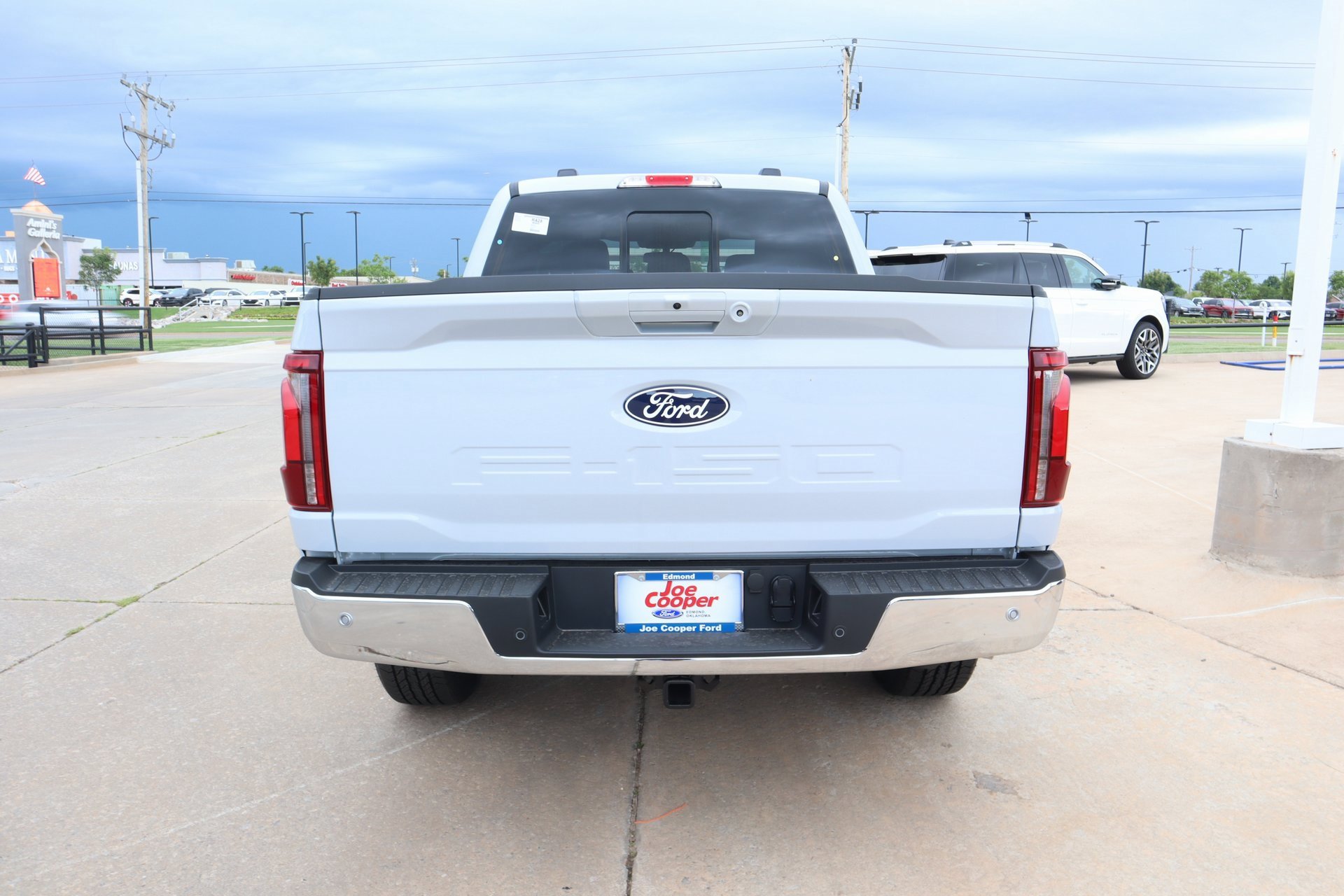 New 2025 Ford F150 Lariat w/ Equipment Group 502A High image 23