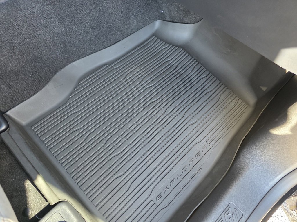 New 2025 Ford Explorer Active w/ Active Comfort Package image 13