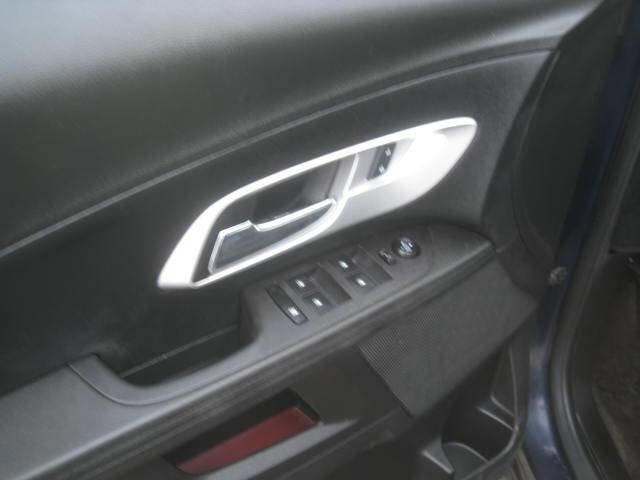 Used 2017 Chevrolet Equinox LS image 17