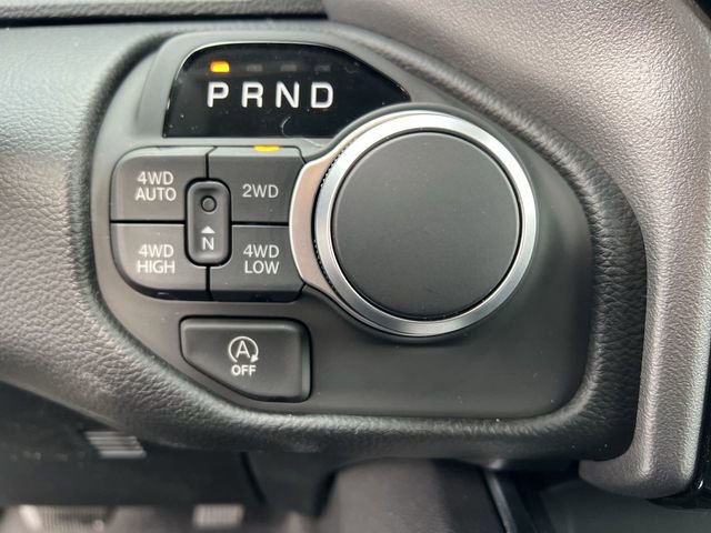 New 2026 RAM 1500 4x4 Crew Cab image 22