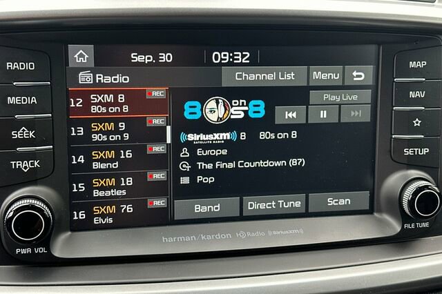 Used 2019 Kia Sorento SX image 19