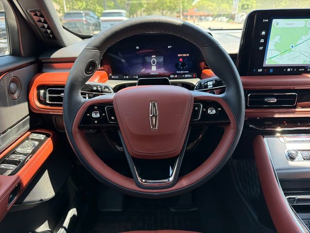Used 2025 Lincoln Aviator Reserve w/ Illumination Package RWD image 17