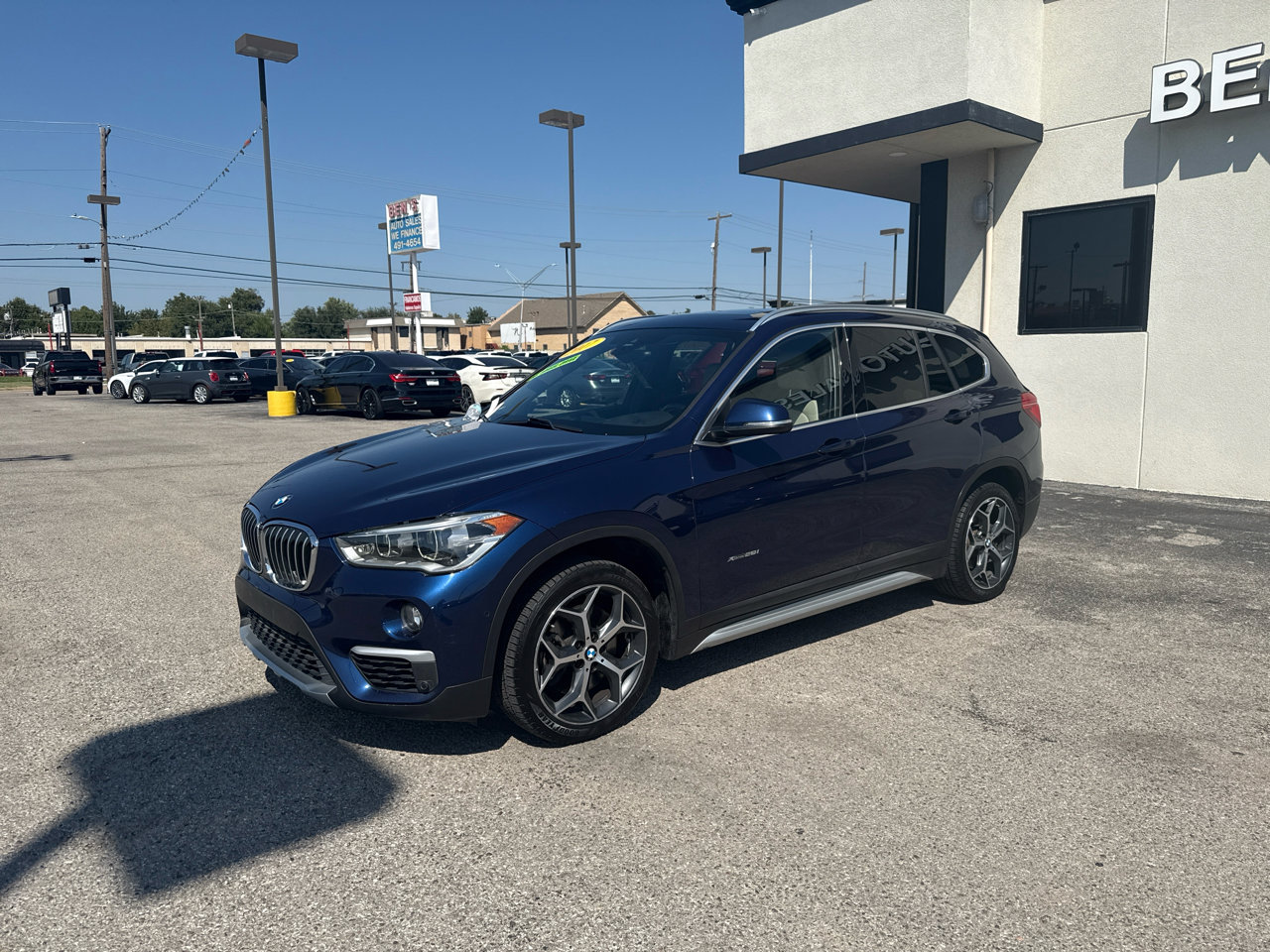 Used 2017 BMW X1 xDrive28i image 2