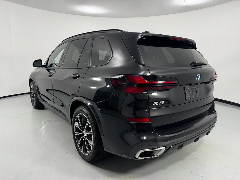 Certified 2024 BMW X5 xDrive40i w/ M Sport Package AWD/4WD image 6