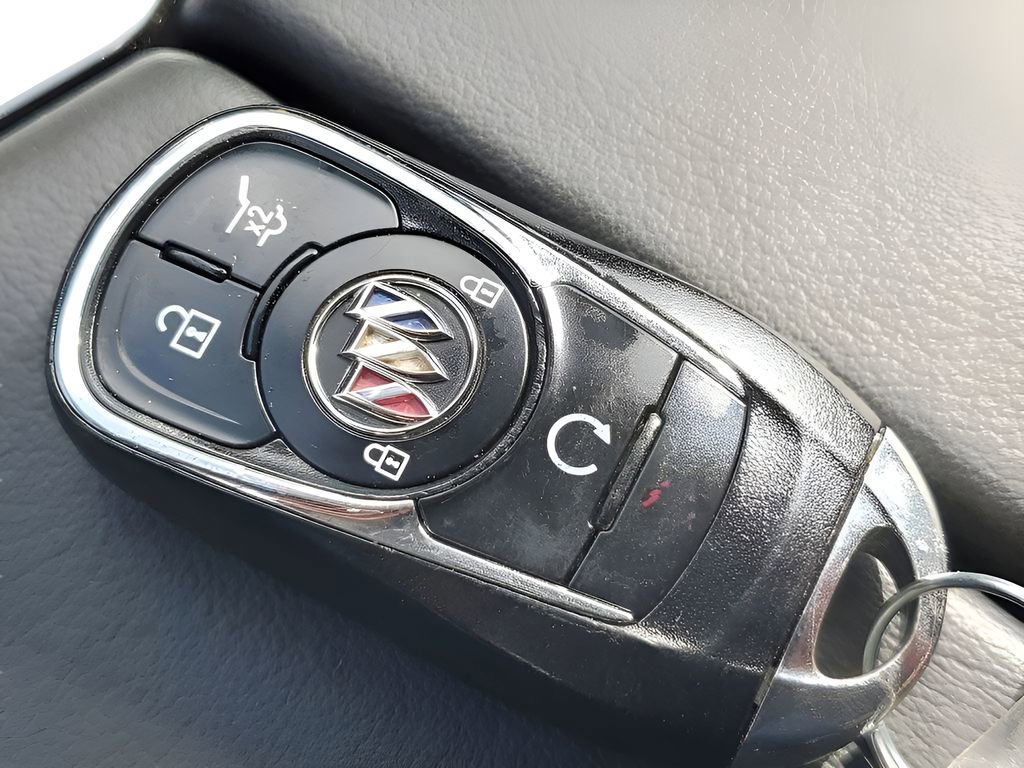 Used 2020 Buick Envision Essence image 39