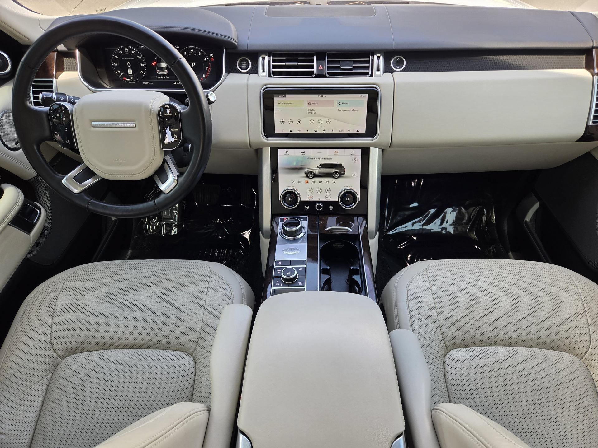 Used 2018 Land Rover Range Rover Supercharged AWD/4WD image 2