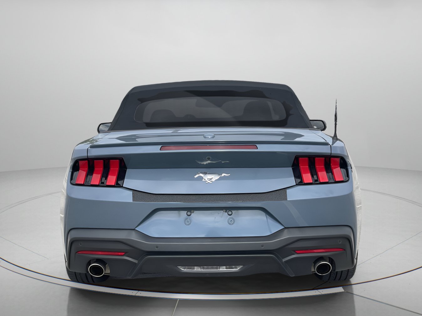 Used 2024 Ford Mustang Premium RWD image 4