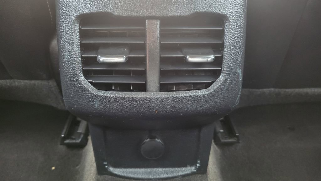 Used 2020 Ford Fusion Energi Titanium FWD image 25