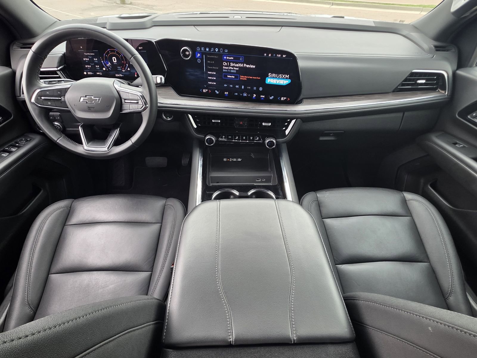 Used 2025 Chevrolet Tahoe Z71 AWD/4WD image 9