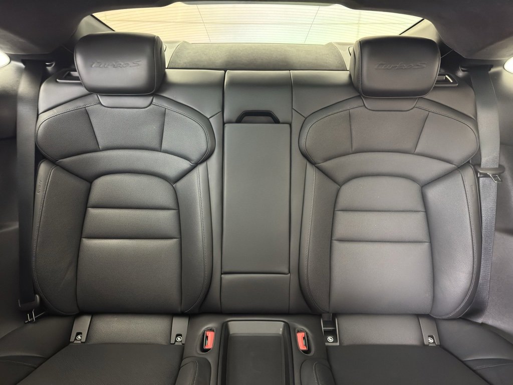 Used 2021 Porsche Taycan Turbo S image 11